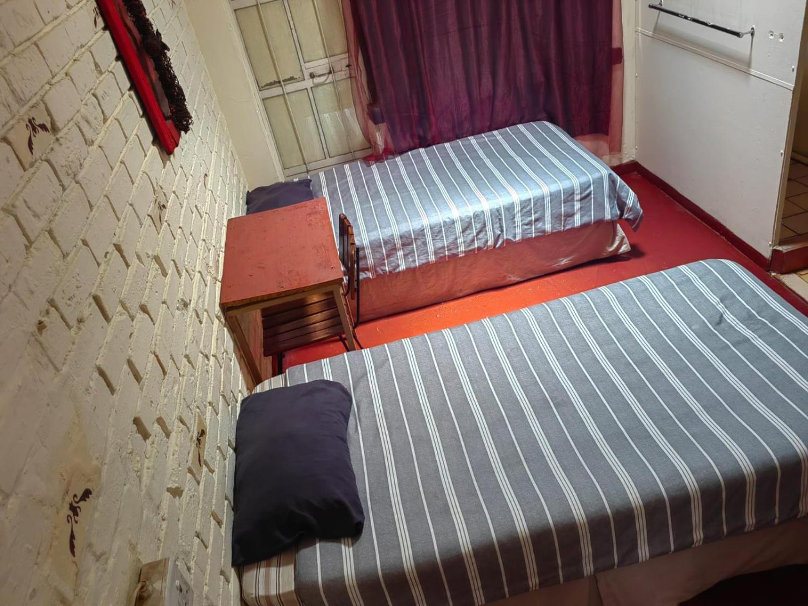 Paljas Backpackers Otel Potchefstroom Dış mekan fotoğraf