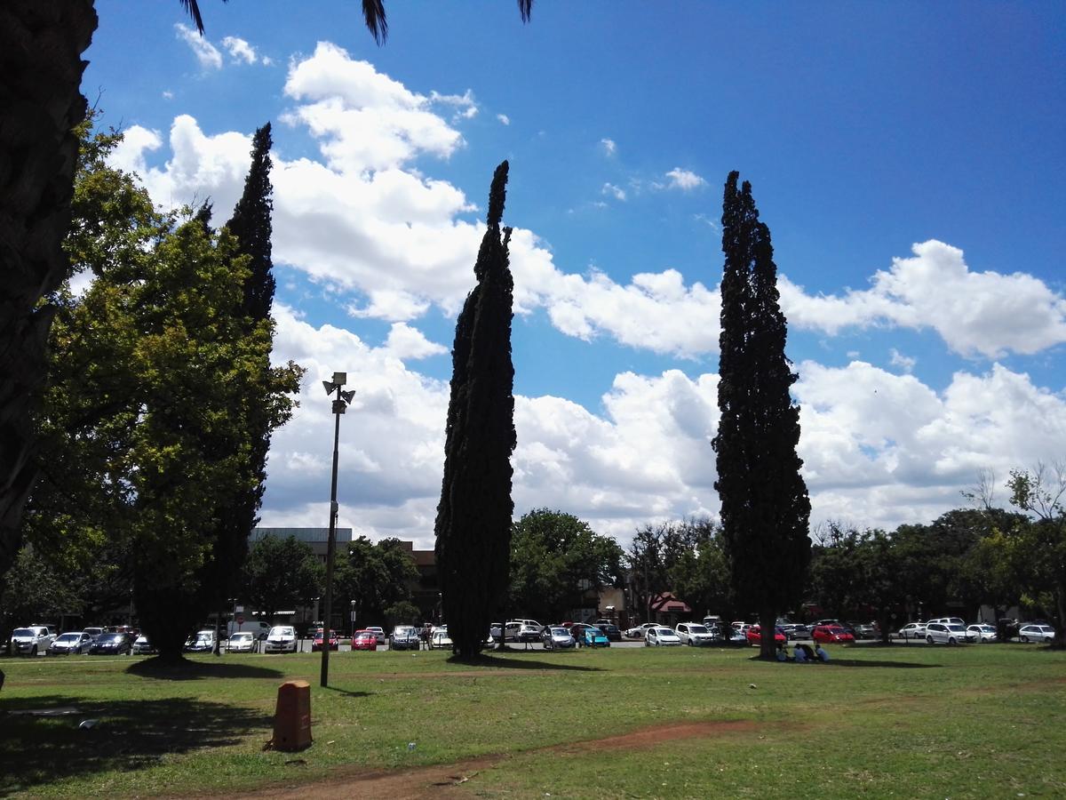 Paljas Backpackers Otel Potchefstroom Dış mekan fotoğraf
